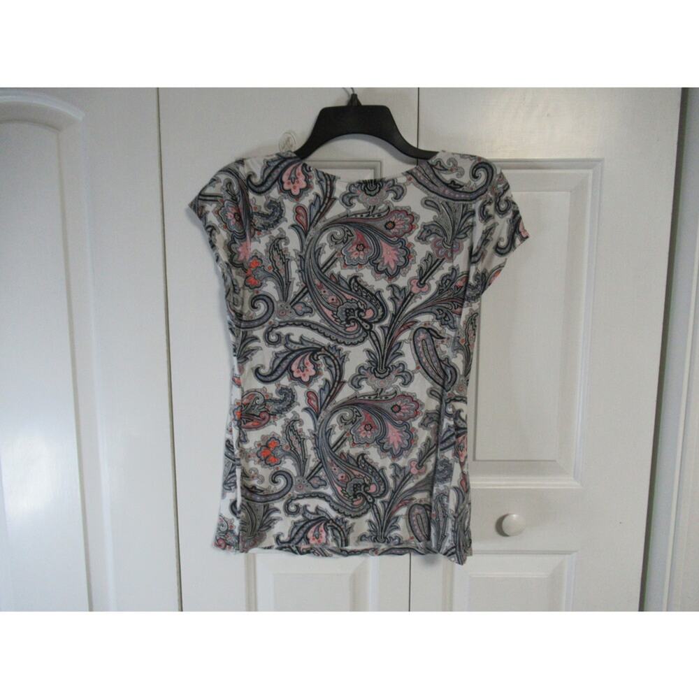Ann Taylor paisley print scoop neck blouse - Picture 2 of 3